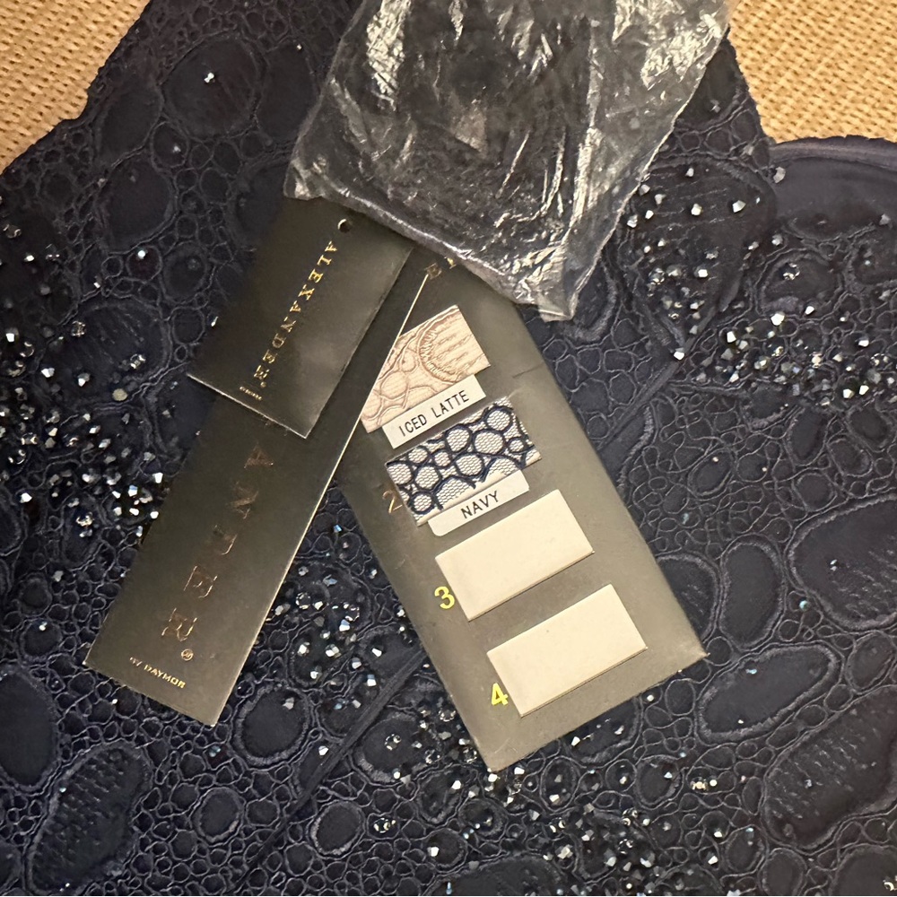 ✔️#41/✔️46 BNWT ALEXANDER BY DAYMOR #1168 - Picture 6 of 11